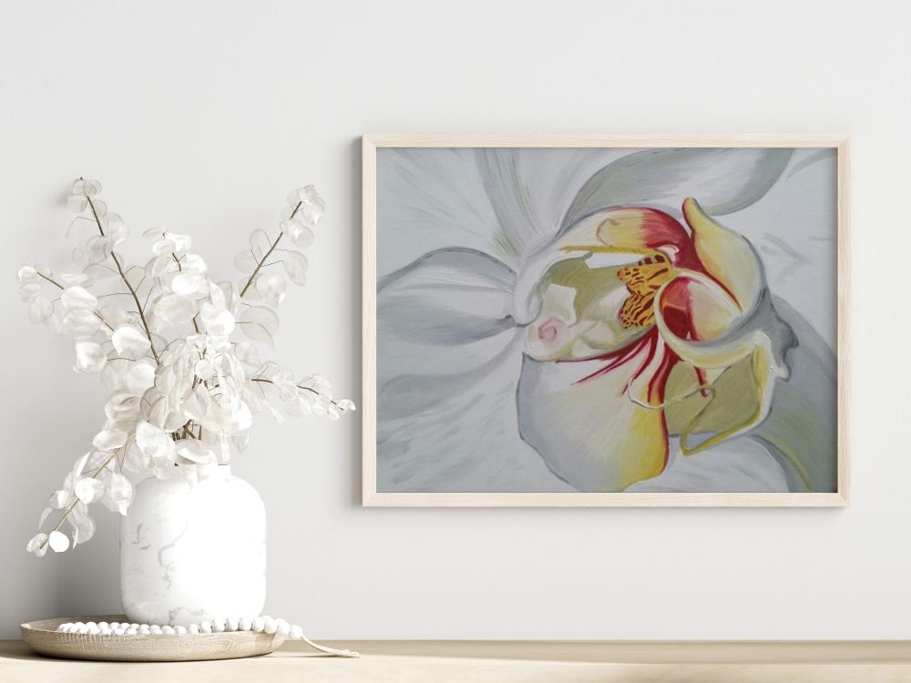 Mise en situation de la peinture intitulée La petite orchidée